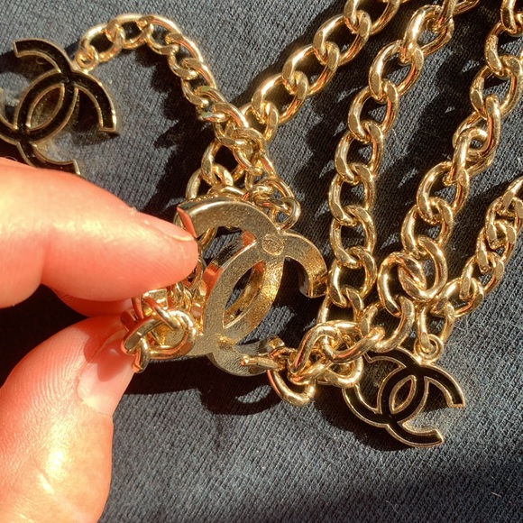 CHANEL ? RARE Soft Gold Chain CC Charm Belt or Necklace Dangling Black Charms main image 5